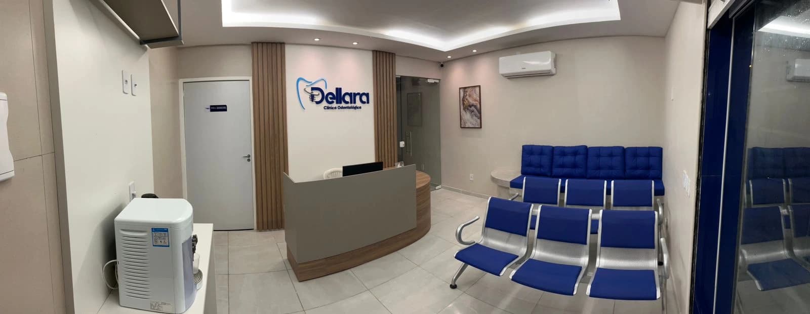 Recepção da Clínica Dellara - Ambiente amplo e aconchegante